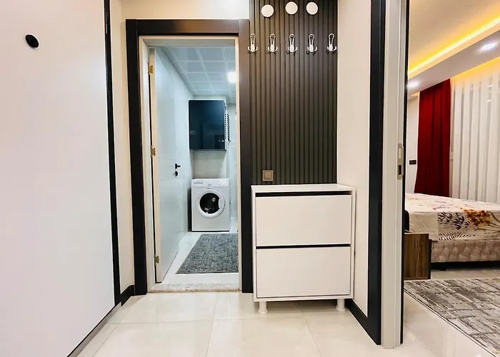 13 Luxury With Elevator In The Center Antalya